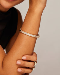 Classic Cubic Zirconia Bangle Bracelet de Jessys