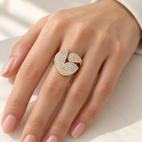 Anillo Pétalo: visualización de cómo queda puesto